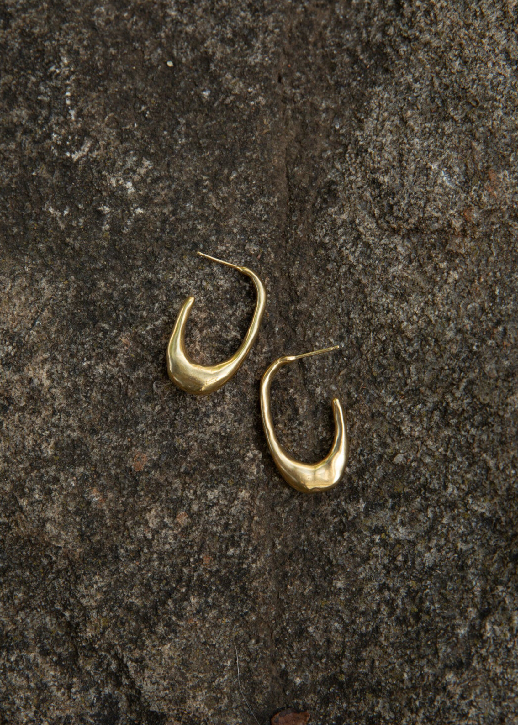 YEWO Aurora Hoops Earrings - 14K gold coated