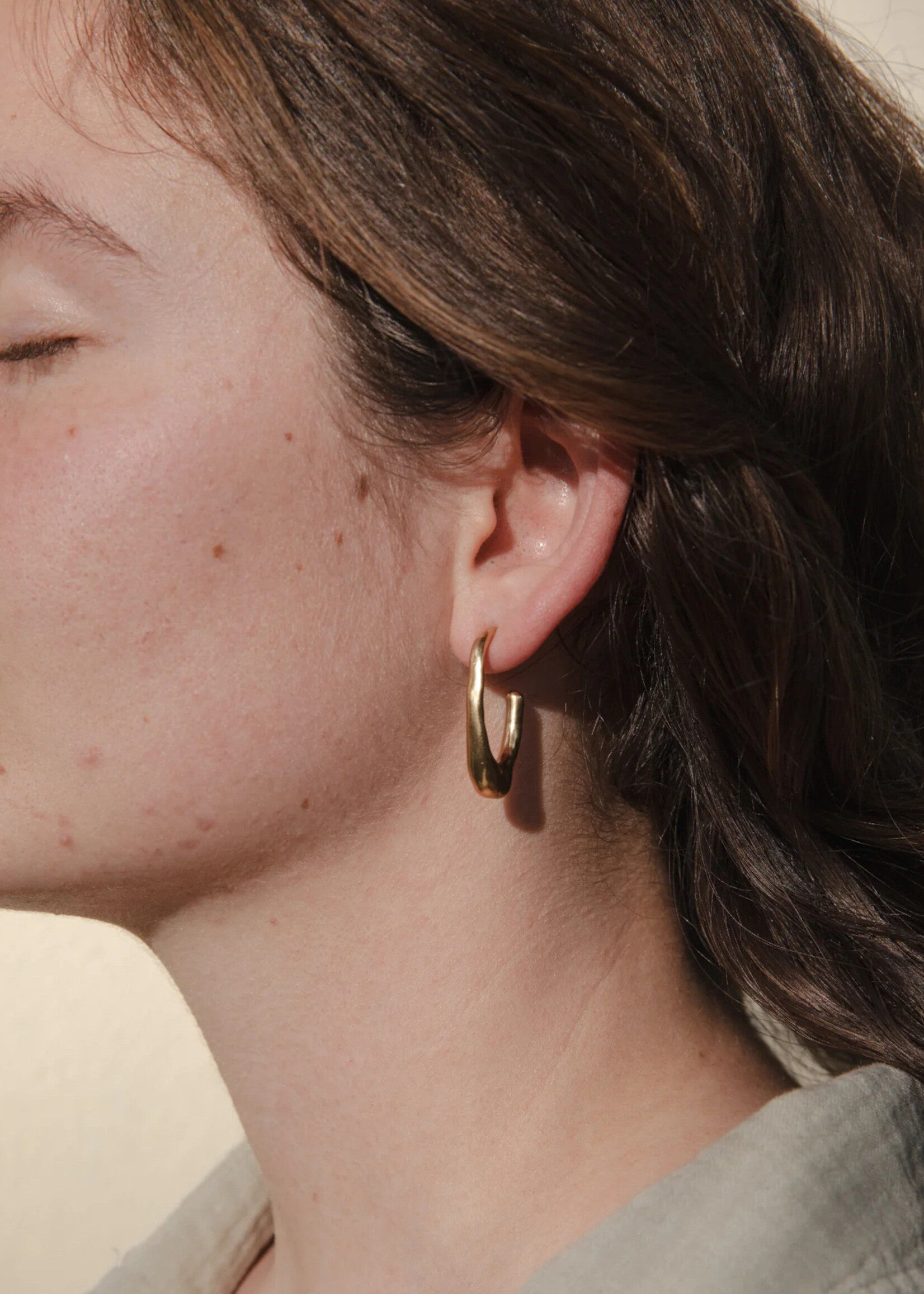 YEWO Aurora Hoops Earrings - 14K gold coated