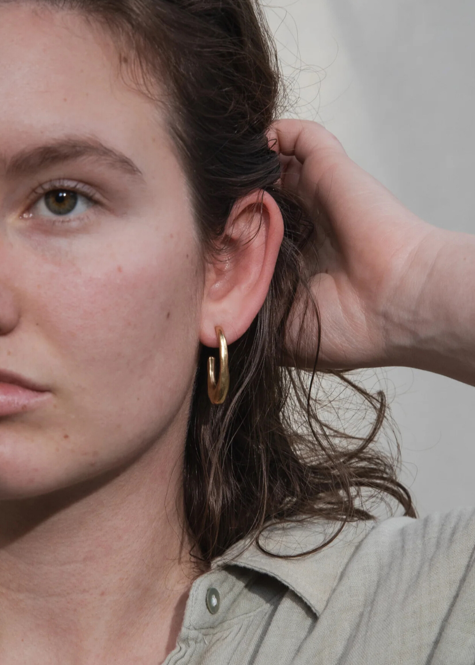 YEWO Aurora Hoops Earrings - 14K gold coated
