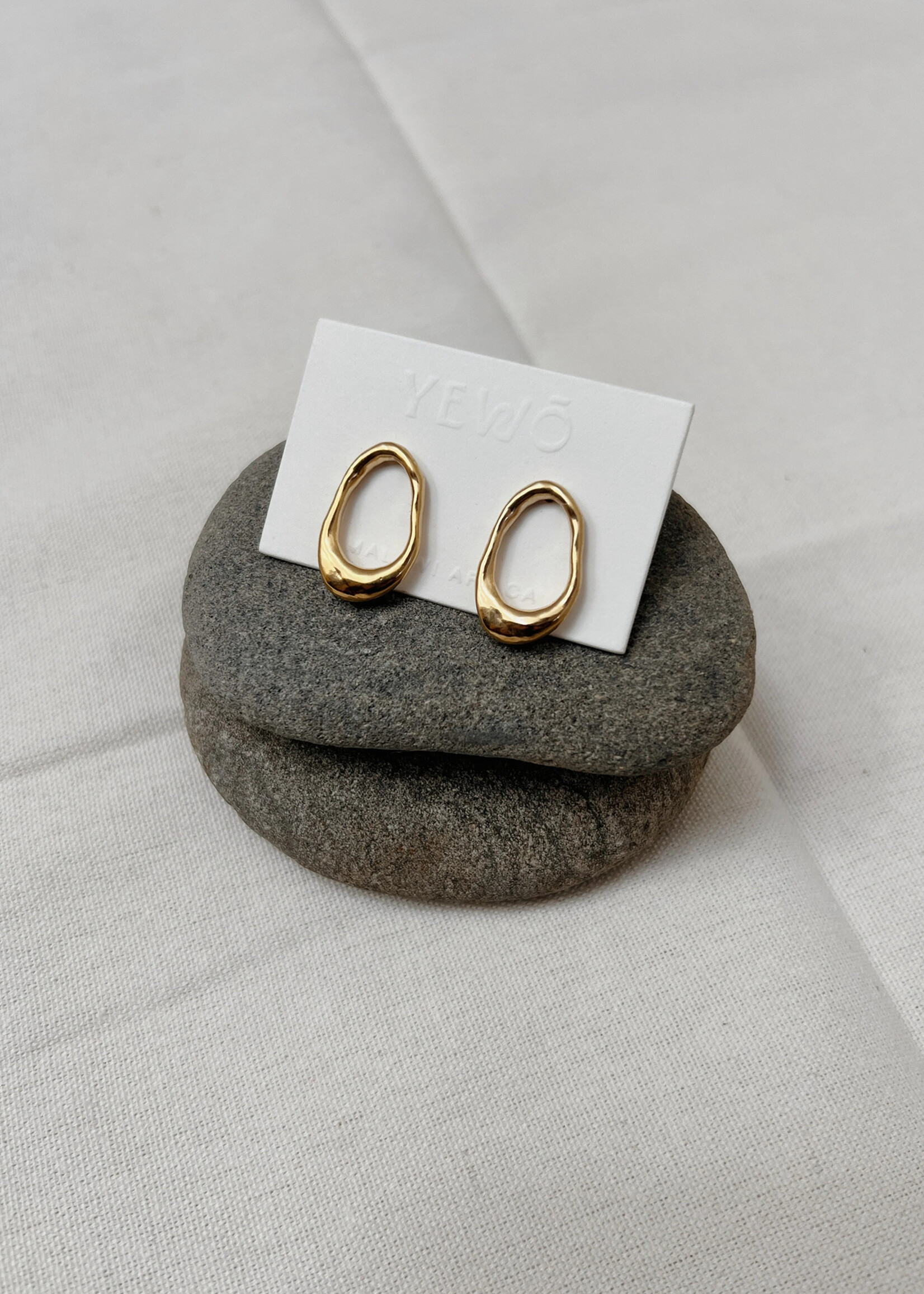 YEWO Cove Earrings - 14K gold plated