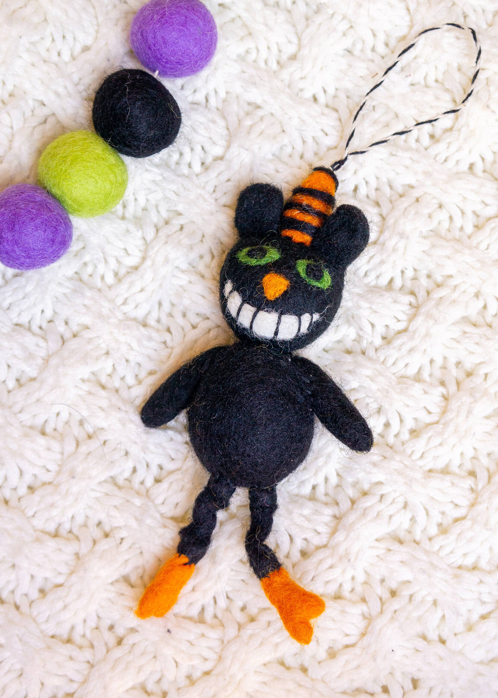 Friendsheep Felt Chaz the Cheshire Cat Ornament
