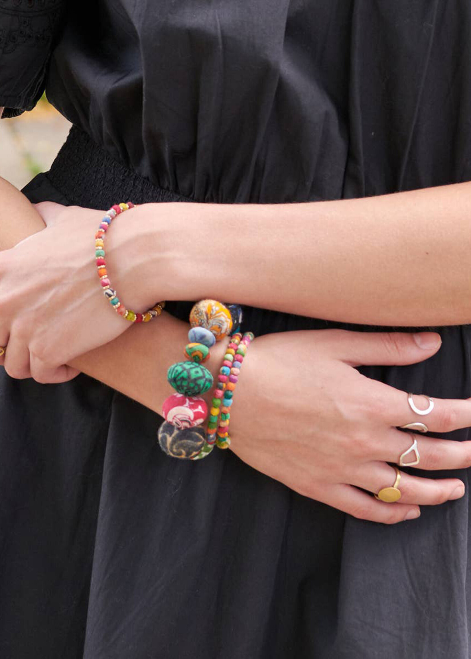 WorldFinds Kantha Milieu Overlap Bracelet