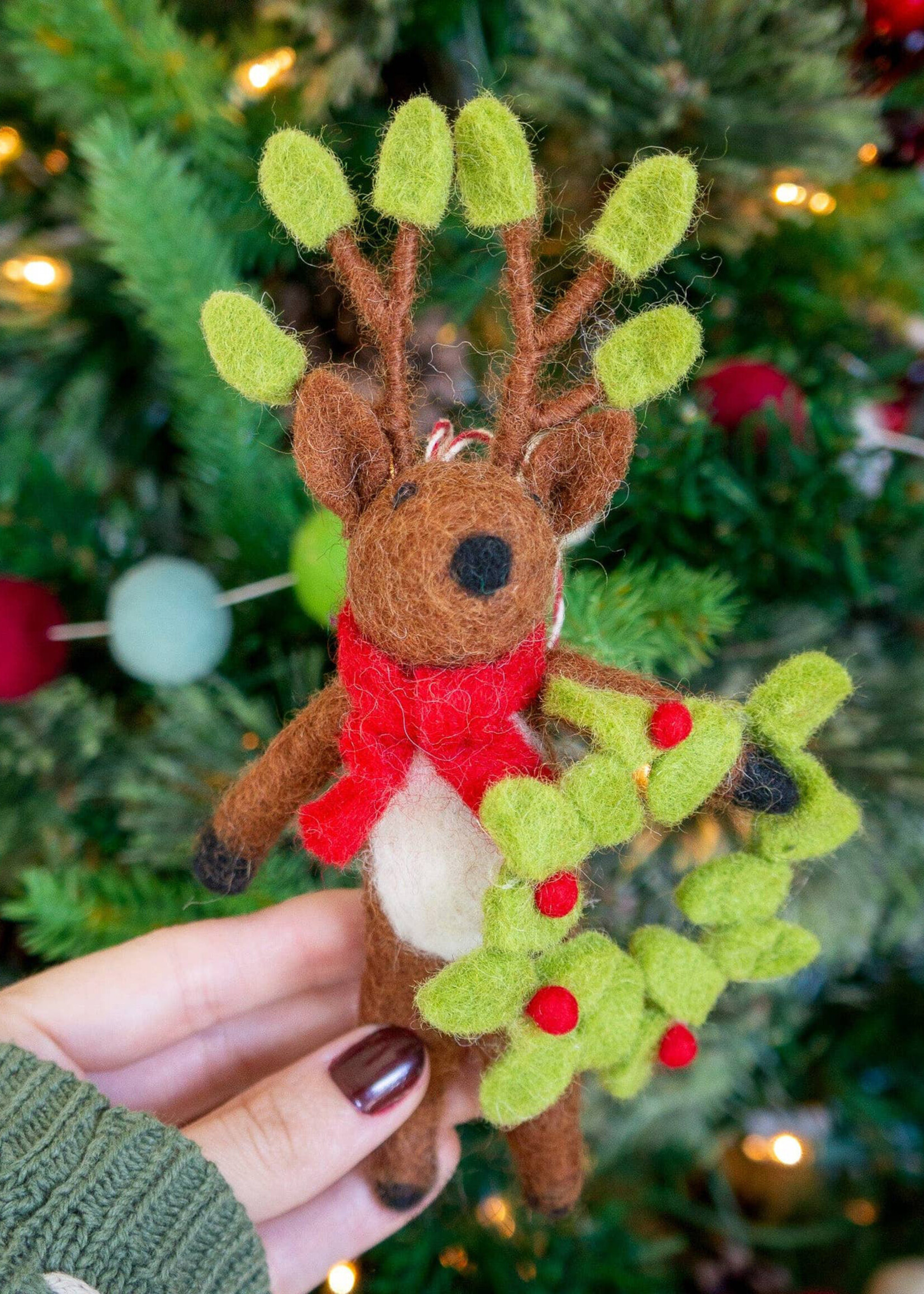 Friendsheep Felt Andy Wreath Deer Ornament
