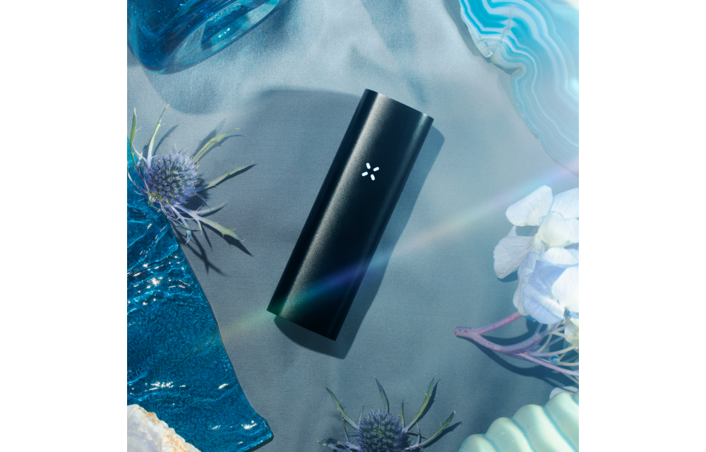 PLOOM - Concentrate/Dry Herb Vaporizer PAX 3 Complete Kit (Onyx Black)