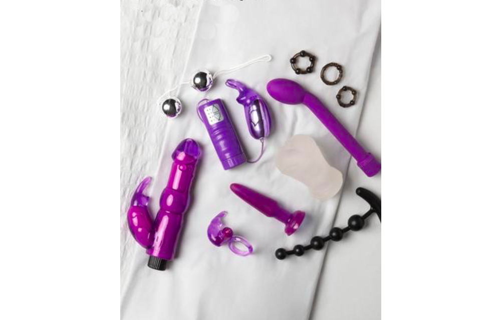 Adult Sex Toys - Lovehoney Wild Weekend Mega Couple's Sex Toy Kit