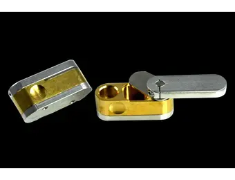 High Tech Pipes - Hand Pipe Metal Metro