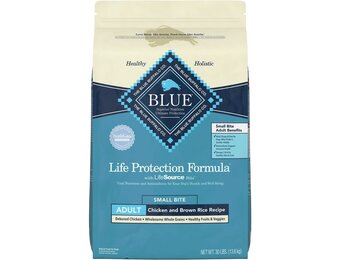 Blue Buffalo - Natural Dog Food Chicken & Brown Rice Recipe 30lbs Small Bite Adult