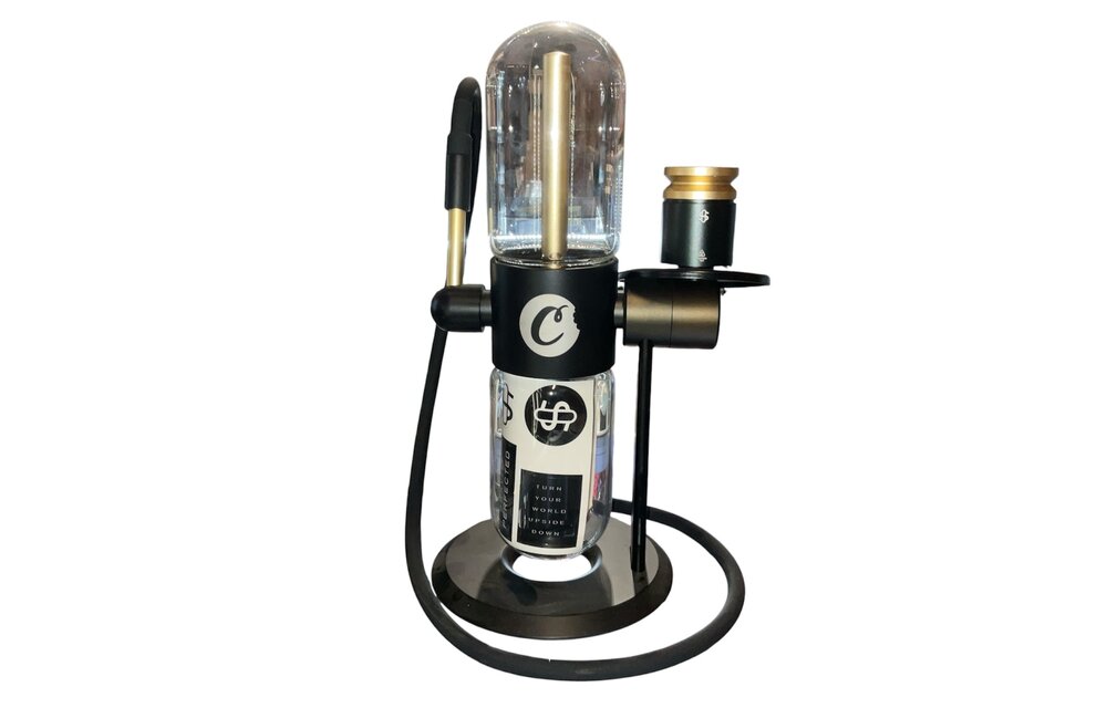 STÜNDENGLASS - Gravity Infuser Water Pipe Black/Gold Cookies