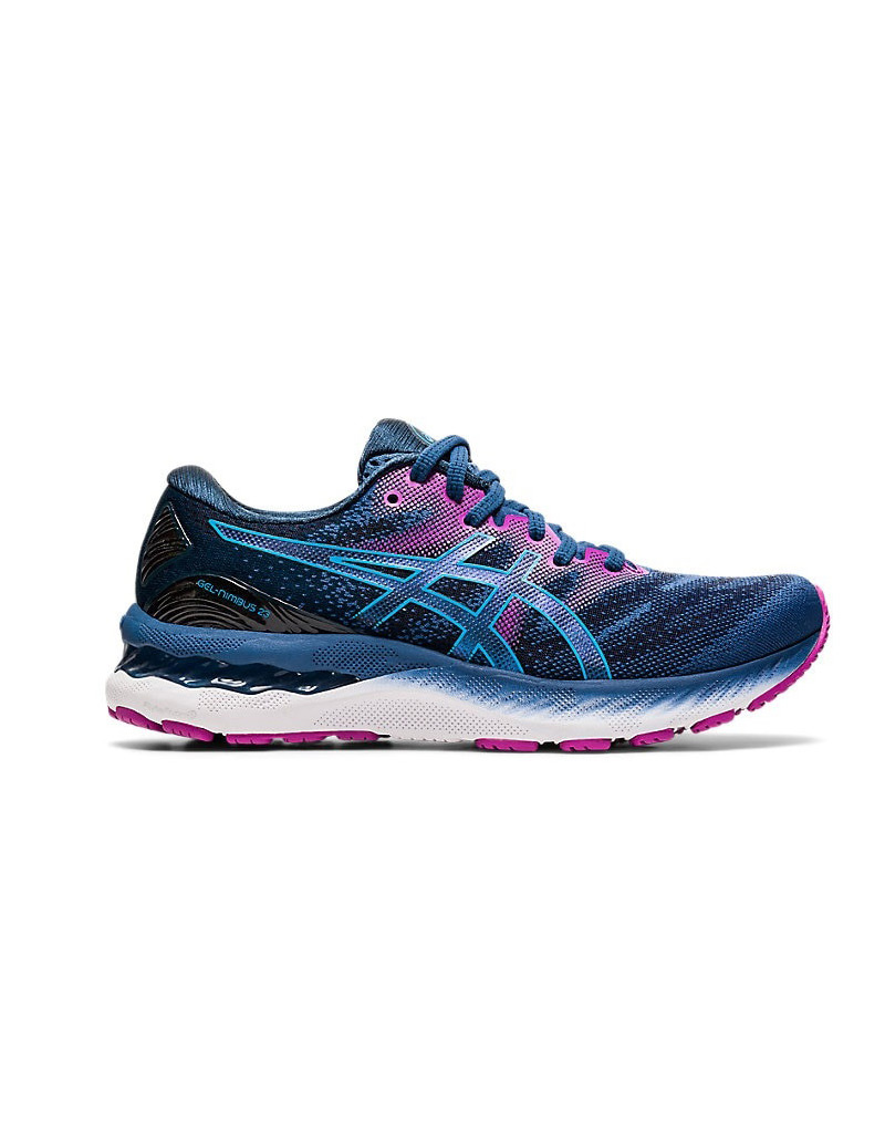 Asics Women�s GELNIMBUS 23 Manhattan Running Company