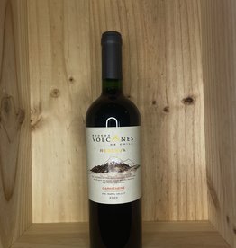 750,red Bodega Volcanes Rapel Valley Carmenere 2023 750ml