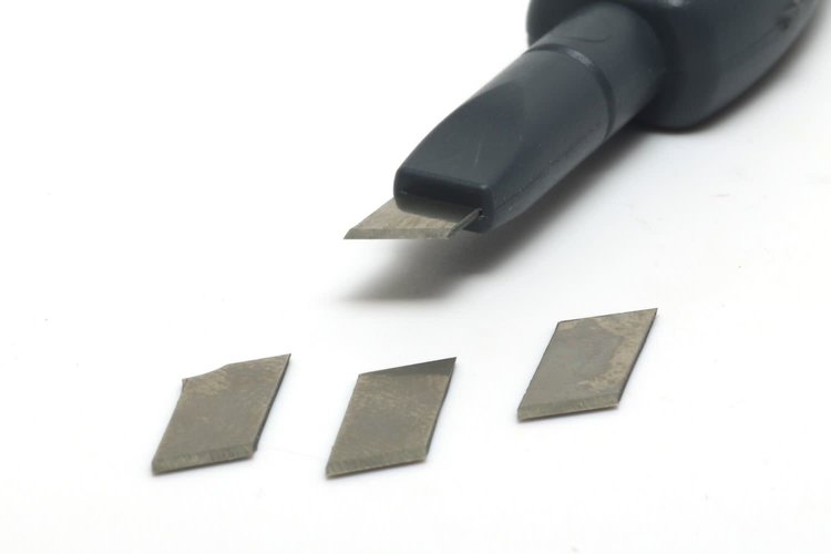 Hareline Stonfo Trimmer / Slicer / Bodkin