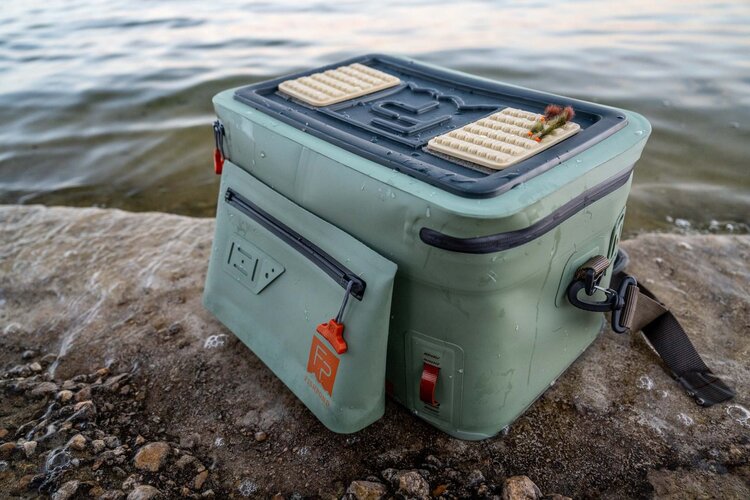 Fishpond Fishpond Thunderhead Submersible Pouch