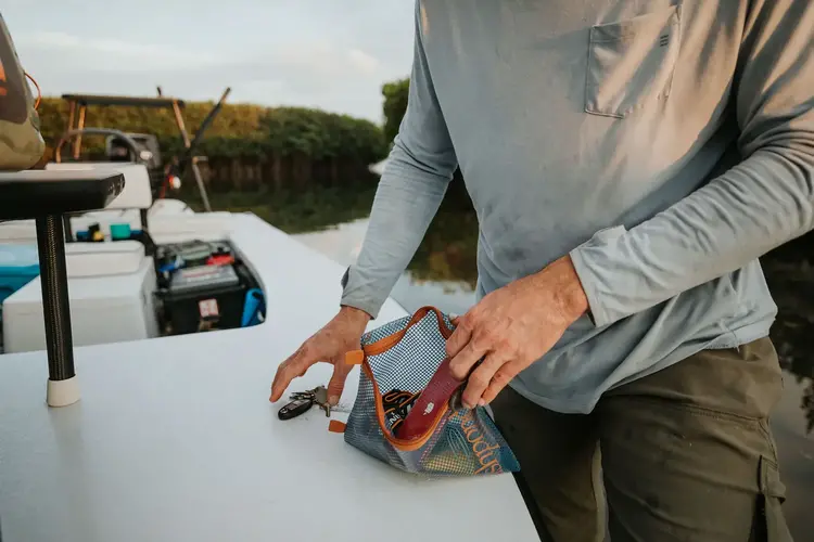 Fishpond Fishpond Sandbar Travel Pouch