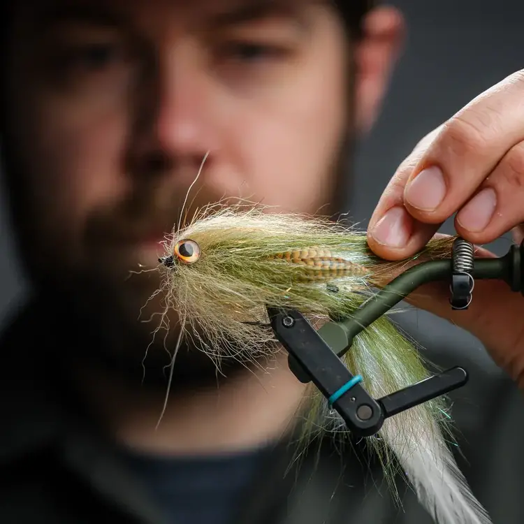 Hareline Fish-Skull Weightless Living Eye Dumbell