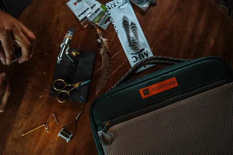 Fishpond Fishpond Backwater Fly Tying Kit