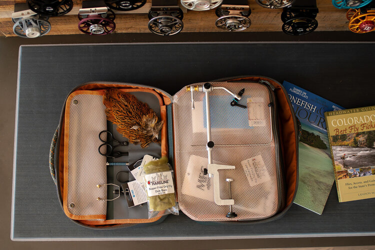 Fishpond Fishpond Backwater Fly Tying Kit