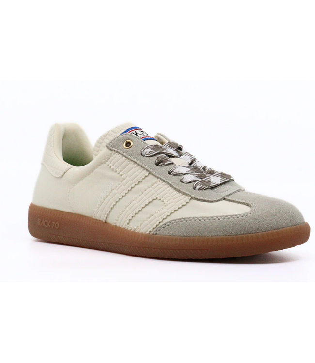 Back 70 Sneaker