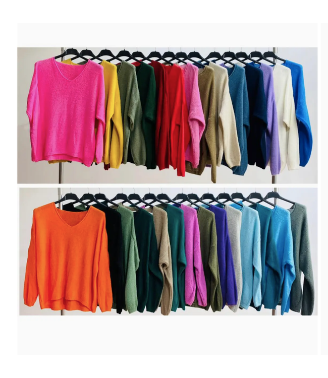 Hiltons soft v-neck knit sweater