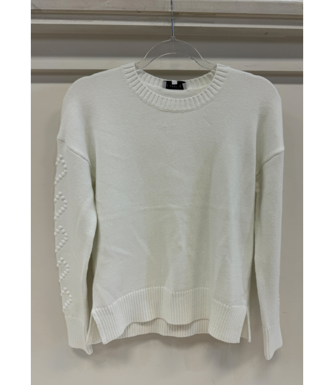 Intarsia heart sleeve crew