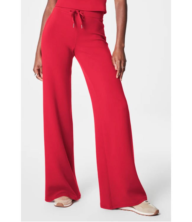 AirEssentials Wide Leg Pant
