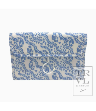 TRVL Design luxe gloss hanging toiletry case