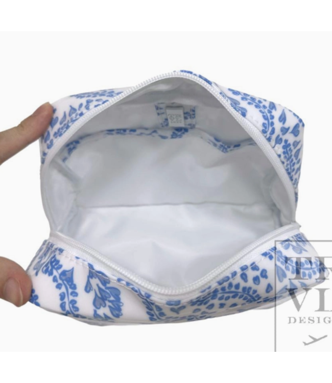 TRVL design luxe gloss wash bag