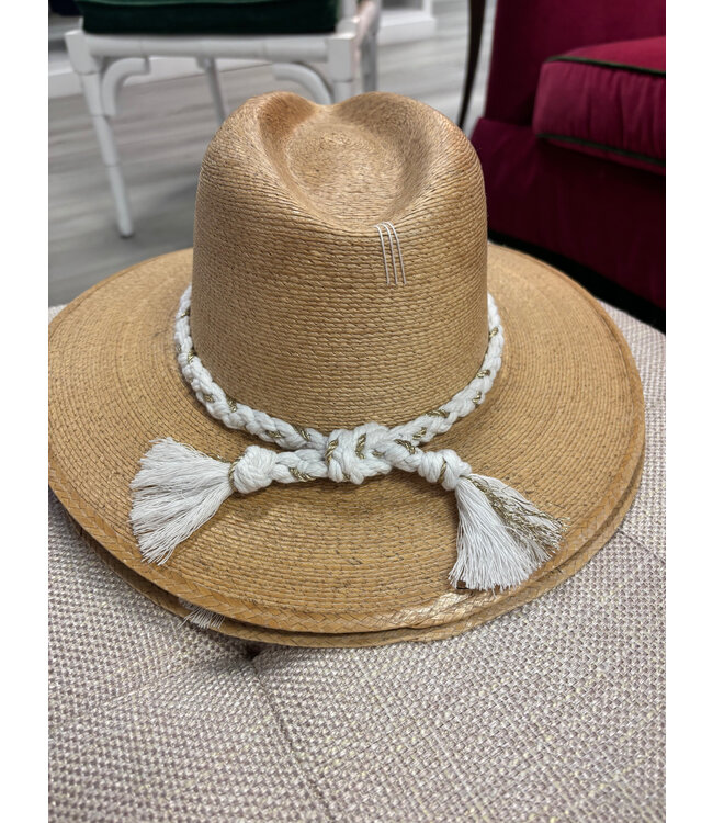 Tipsy Threads  White and natural hat