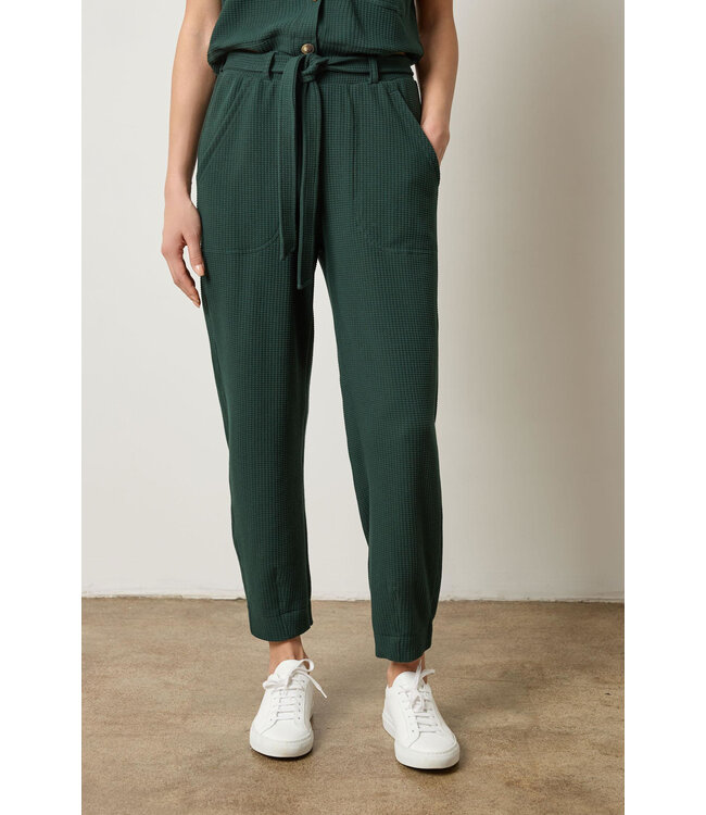Lilla P Belted Pant