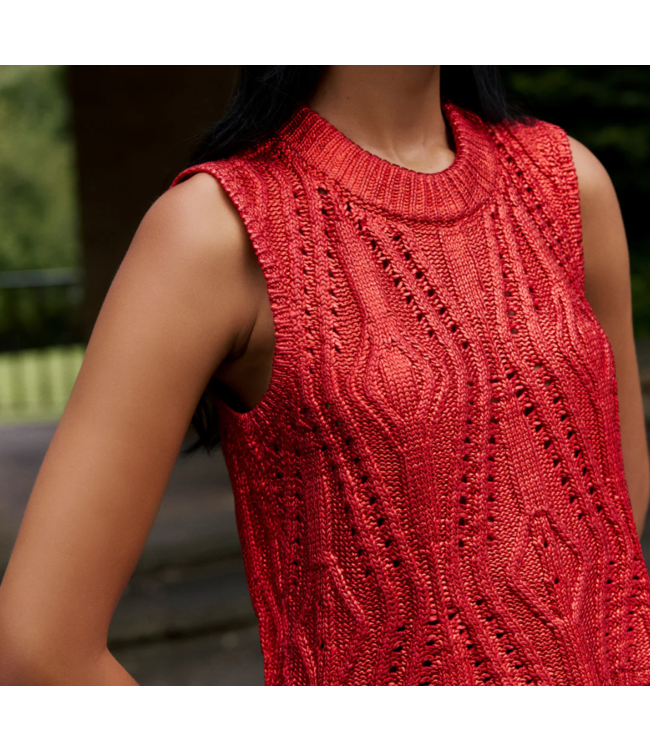 Marie Oliver McGuire Top 572T-235-108