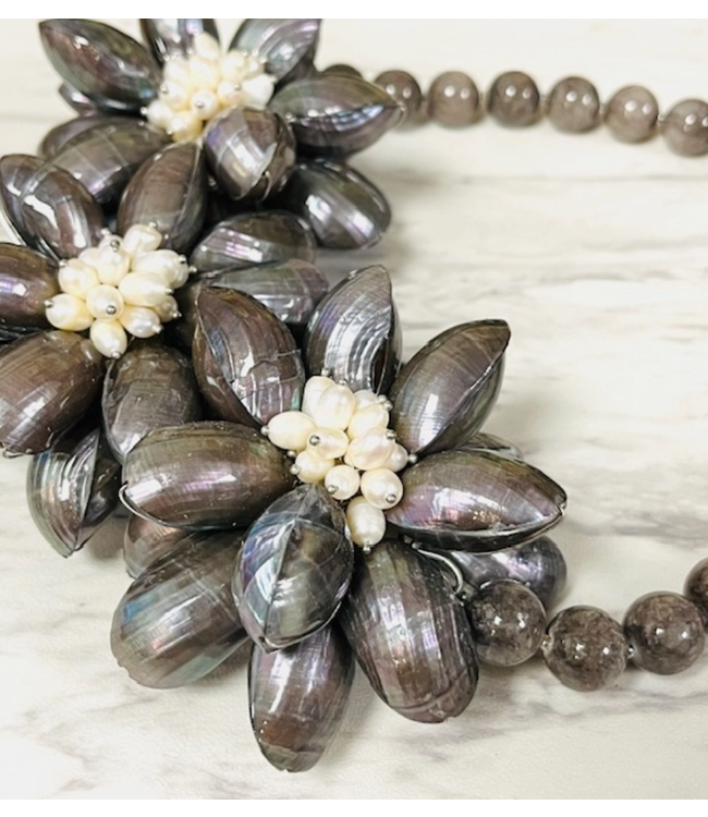 Anita K Wired 3 Shell Flower Statement Necklace w/ Jade - SN 316