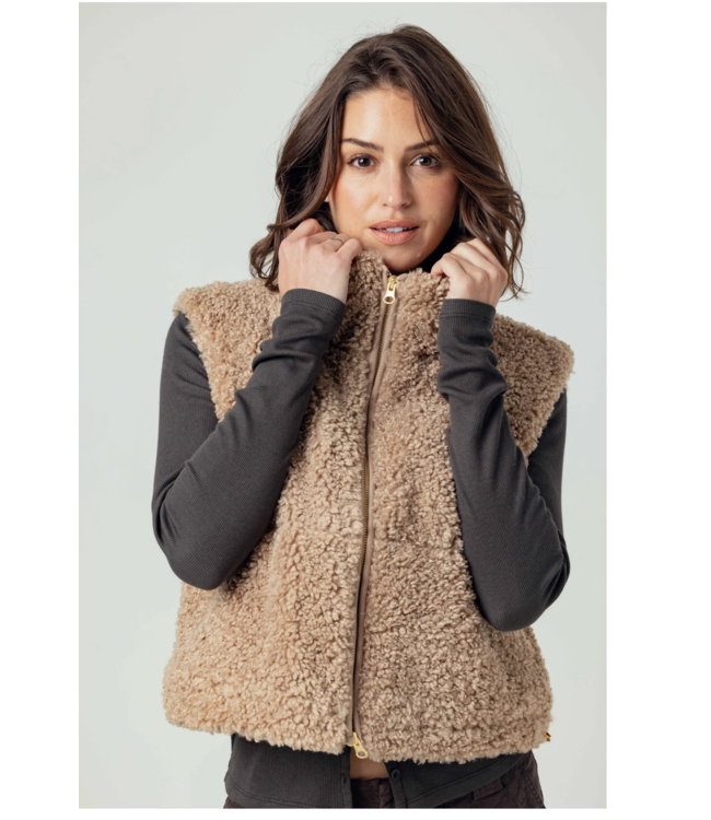 Sundays #196 Sherpa Cecily Vest