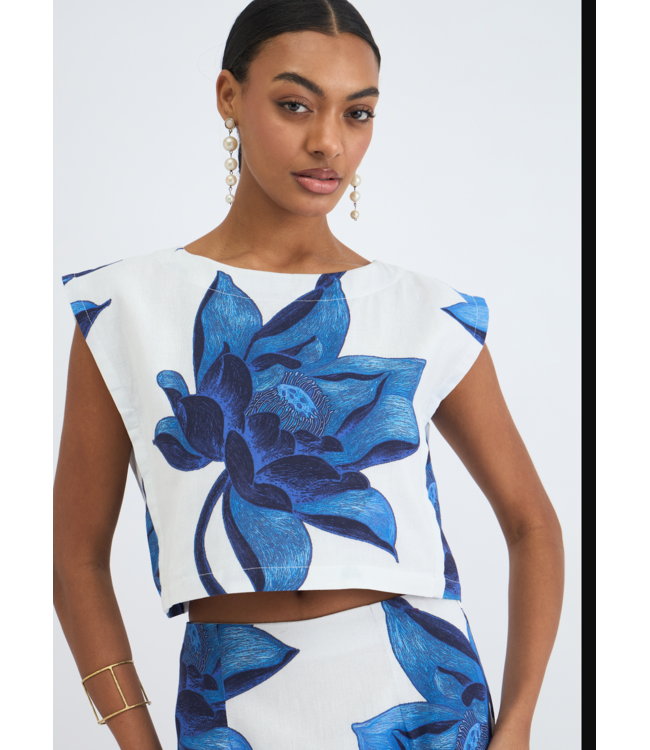 Beyond By Vera Piper Top Lotus