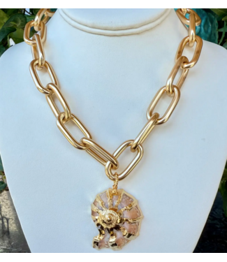 Allie Beads Gold Chain Necklace + Seashell Pendant #106