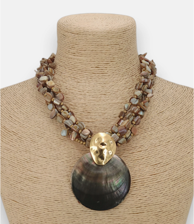 Bijoux Envie Mother of Pearl Shell Necklace #N4216