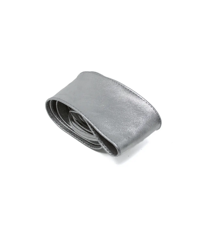 German Fuentes Thin Leather Wrap Belt