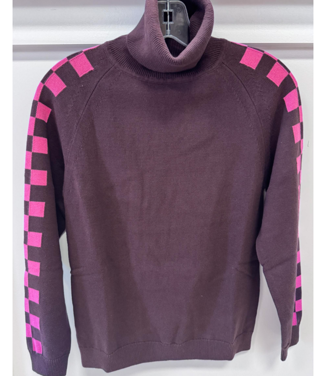 Brodie Chelsea Checkered Sleeve Roll Neck #094