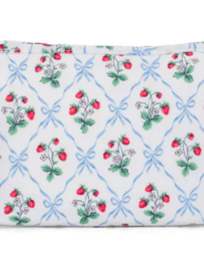 TRVL Roadie Medium - Berry Nice