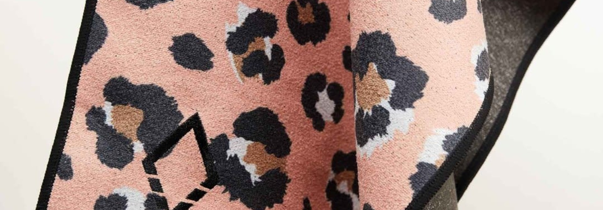Nomadix Leopard Pink Do Anything Towel