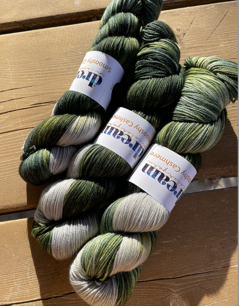 DIC - Smooshy/Cashmere Pooling Color, 942 Misty Pines