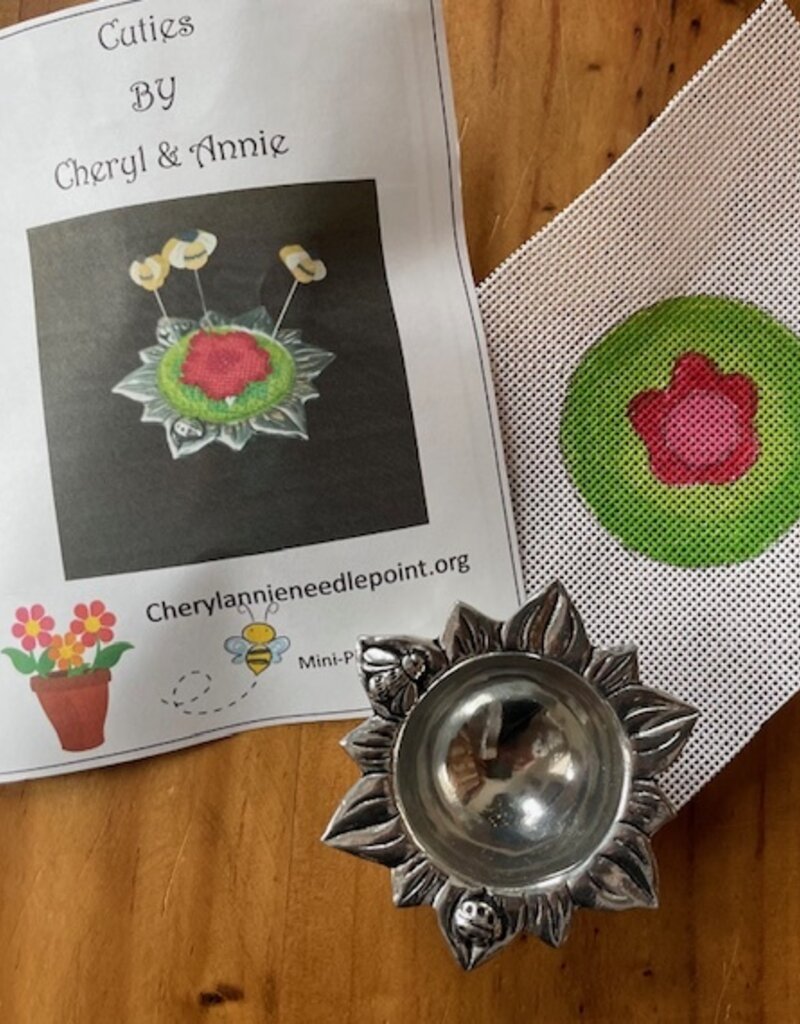 Cheryl & Annie - Cutie Pincushion:  Flower