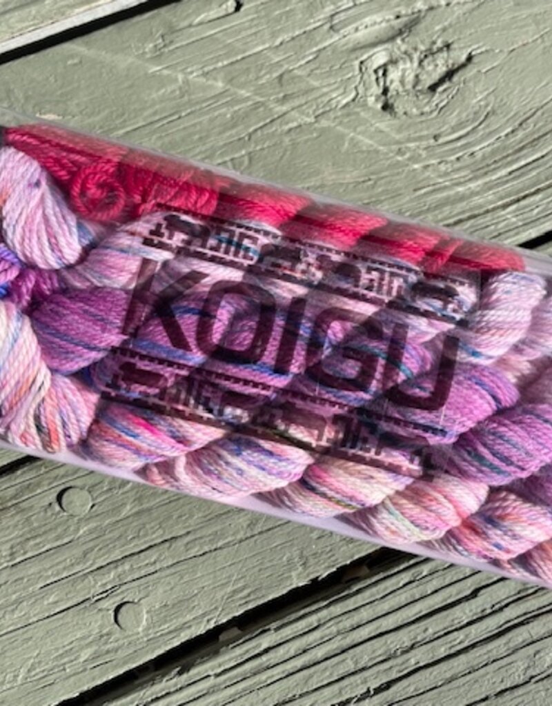 Koigu - Jasmine Watercolor Cowl Kit, Magnolia