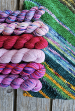 Koigu - Jasmine Watercolor Cowl Kit, Magnolia