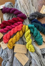 Manos Alegria Grande Crayon Box Blanket, Foil