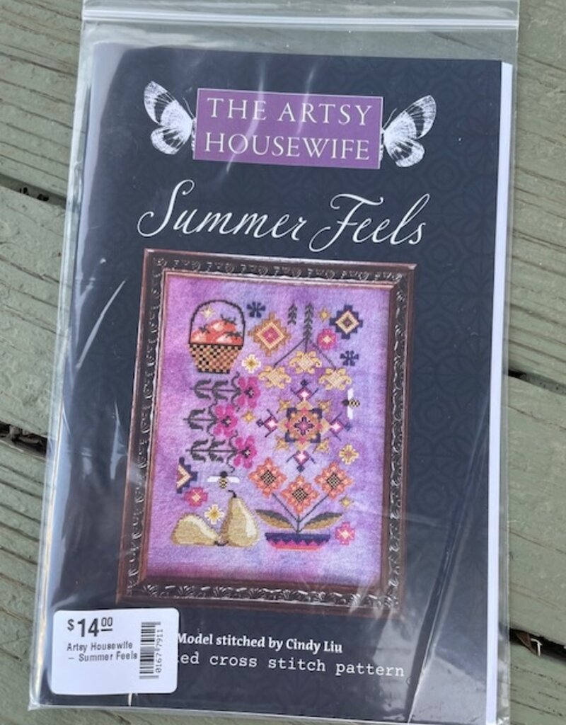 Artsy Housewife - Summer Feels