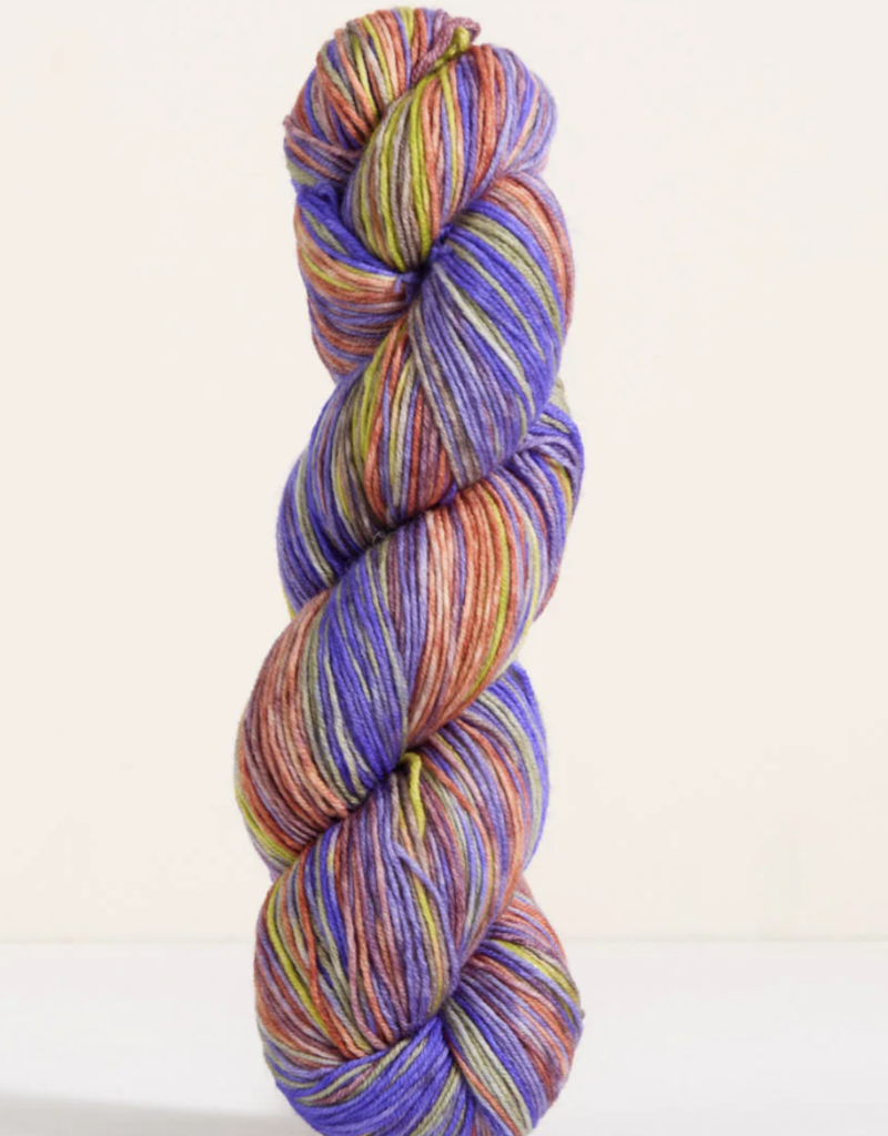 Urth Uneek Fingering 3035 (Blue/Gold/Orange)