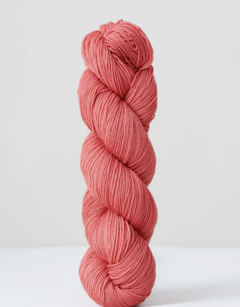 Urth Harvest Fingering, Cranberry