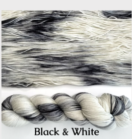 Dream in Color -  DIC Smooshy/Cashmere, 741 Black & White