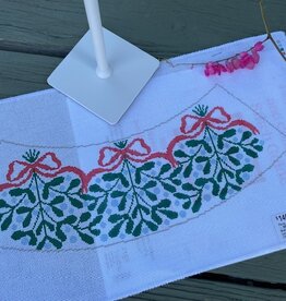 Penny & Penny - RS2 Red Bow Mistletoe Lampshade (18M)