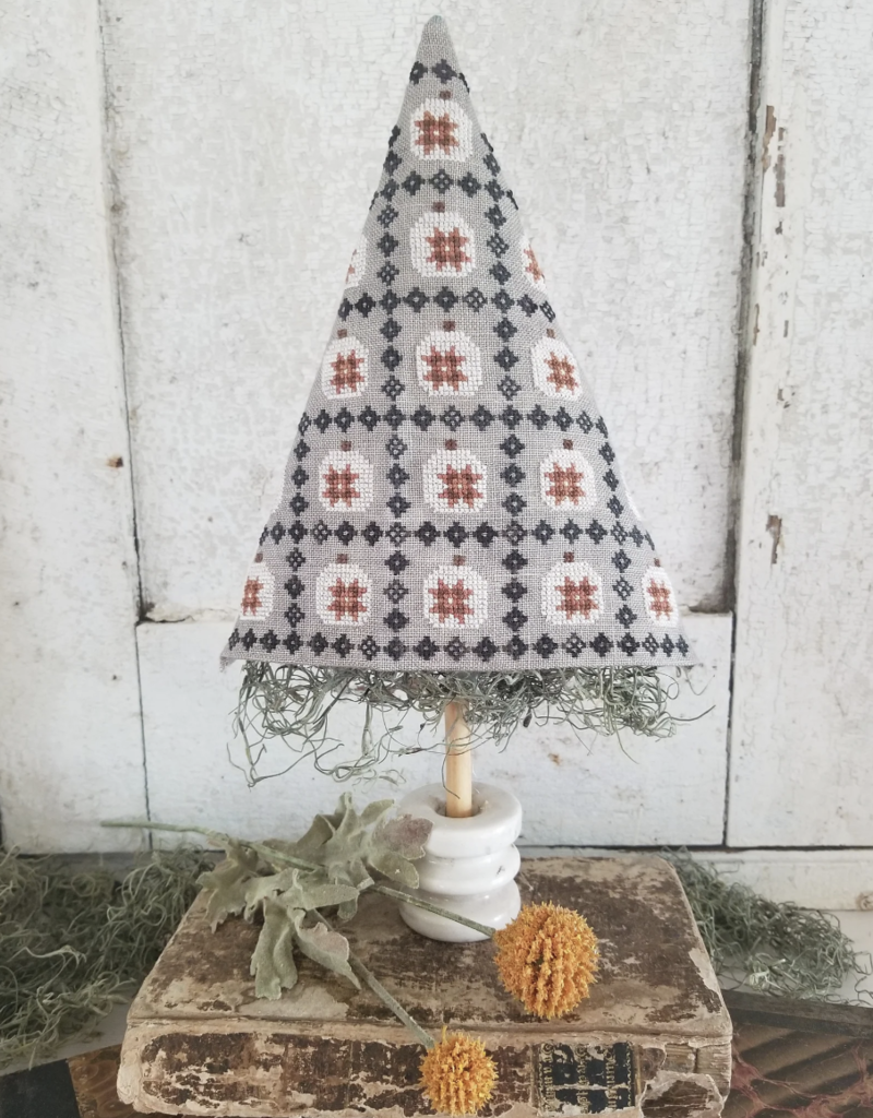 ﻿﻿Liz Mathews - ﻿﻿Pumpkin Quilt Tree