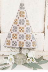 ﻿﻿Liz Mathews - ﻿﻿Spring Quilt Tree